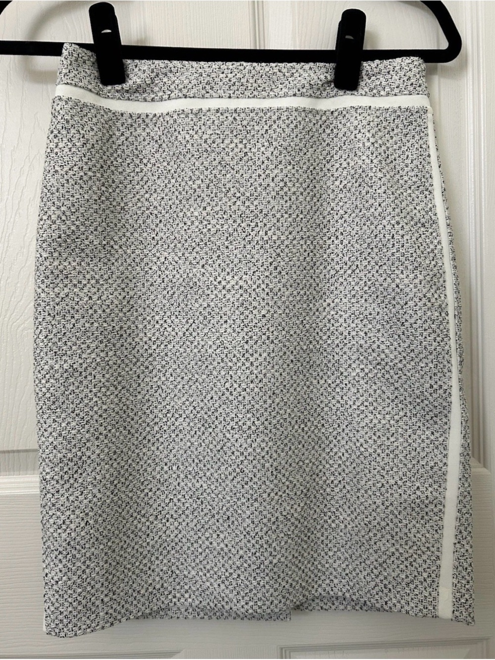 White House Black Market Grey Tweed Pencil Skirt